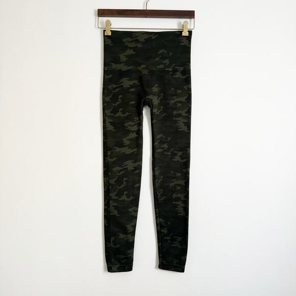 SPANX Look At Me Now Seamless High Waist Leggings Green Camo Large L - Picture 4 of 9
